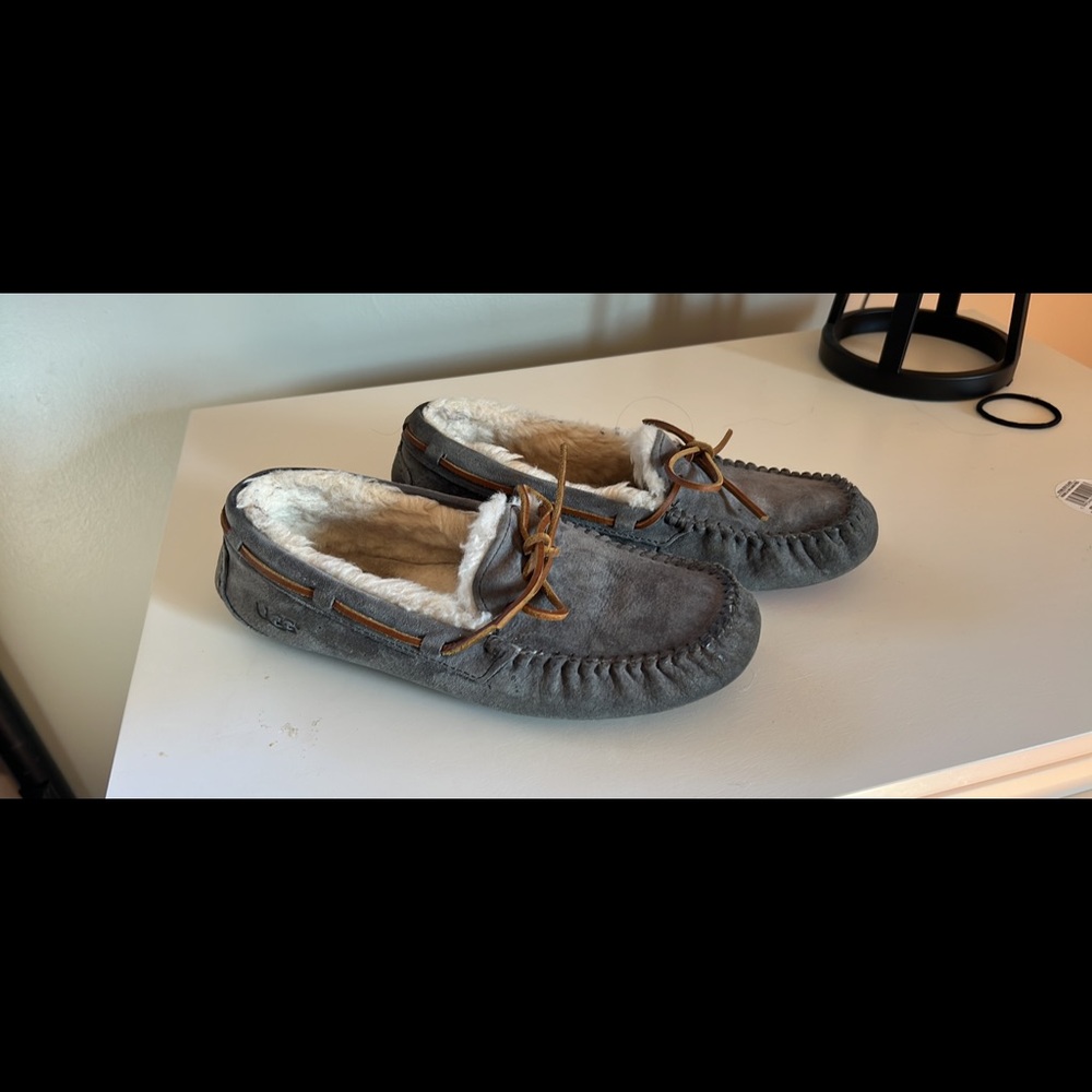Womens Uggs moccasins